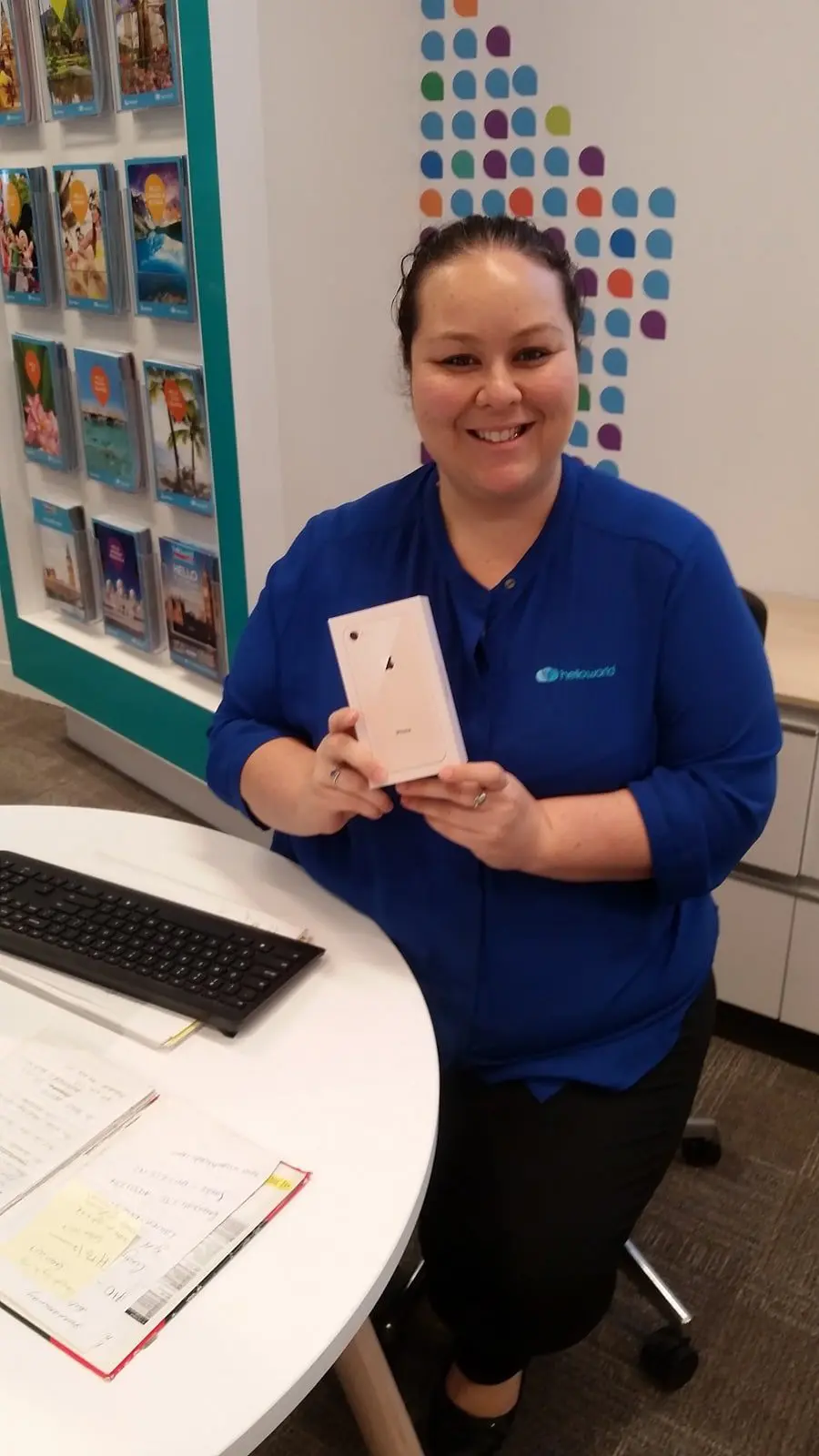 Shanna Murray, helloworld Green Hills with iPhone 8