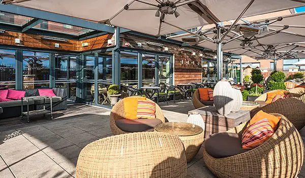 Hotel hilariously pulls out CCTV footage to respond to bad TripAdvisor review 2 The not-so 'offending' rooftop area..