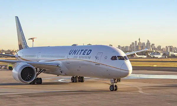 United 787 from Sydney 2
