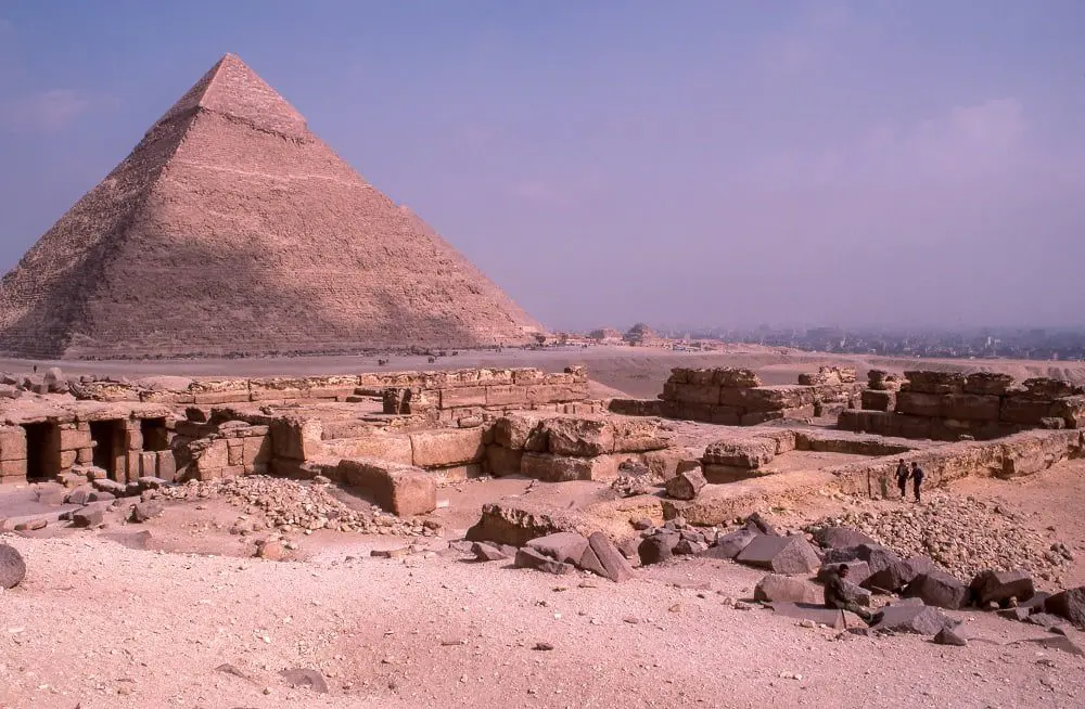 FINED: Egypt introduces pricey penalties for locals who harass tourists 4 Photo by Les Anderson on Unsplash