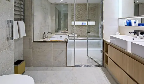 NORWEGIAN MASTERPIECE: Viking Sun arrives in Sydney to blow everyone's minds 9 explorer-suite-bathroom