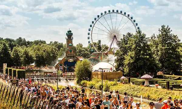 BUSABOUT'S NEWEST DESTINATION: Tomorrowland! 8 festival1