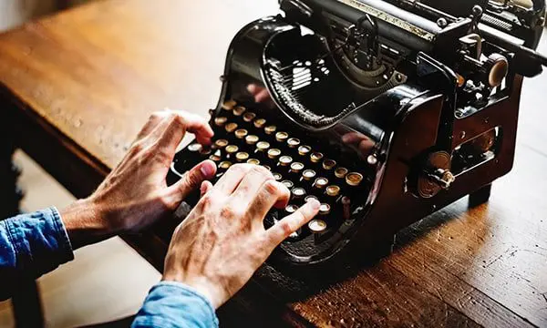 CONGRATS SANDRA CHILES: Industry legend clocks up 37 years in travel recruitment 9 s6