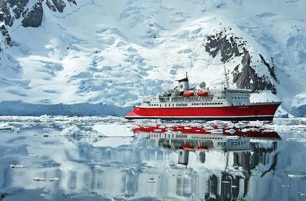 LIFE CHANGING ROLE: Global Connections Officer for the most creative travel product on Earth 15 GAdventures Polar 03