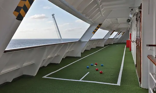P&O Cruises Pacific Jewel lawn bowls