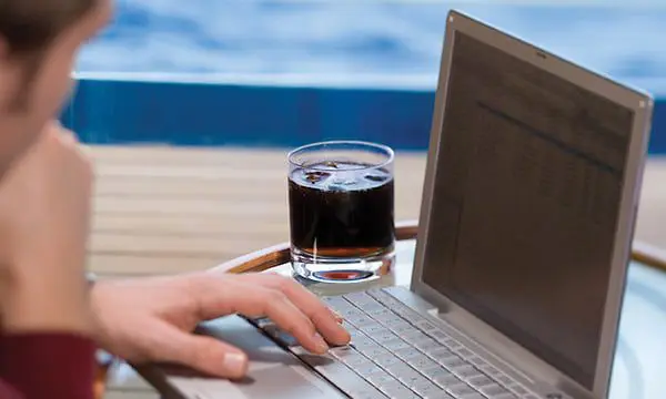 Cruise line offers FREE & unlimited WI-FI at sea 8 Silversea WIFI 2