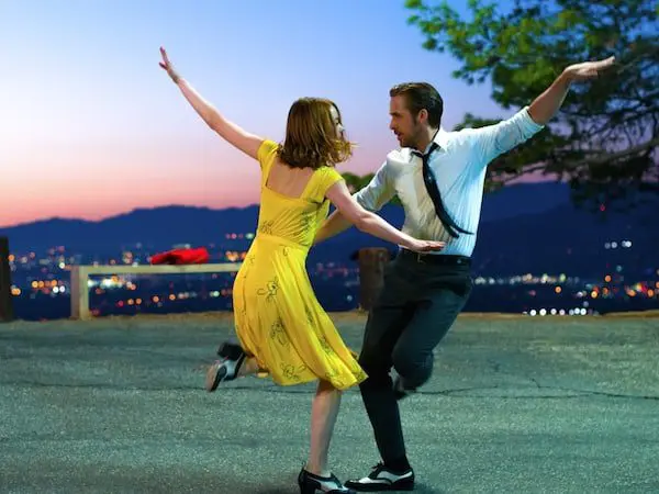 la la land 2016 001 couple spin dancing twilight