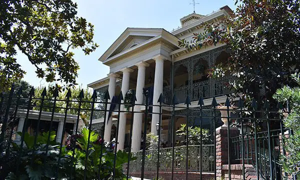 SURPRISE: 14 things you DEFINITELY don't know about Disneyland & California Adventure Park 75 Disneyland Haunted Mansion