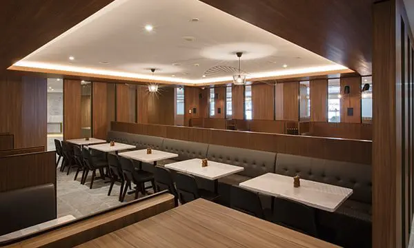 Plaza Premium Melbourne 2