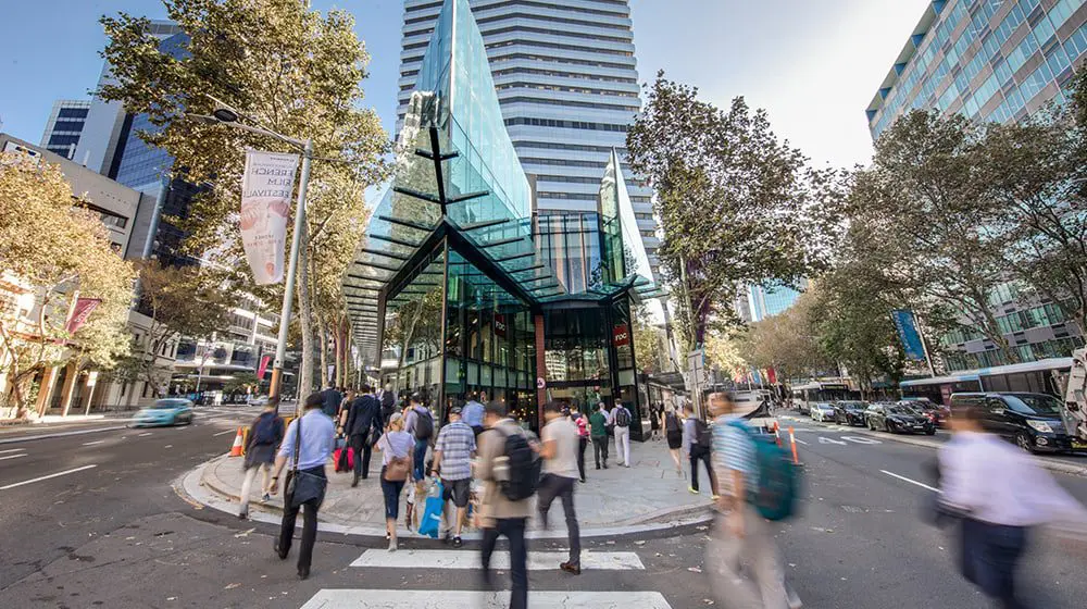 Feel the Vibe in North Sydney's new hotel with a rooftop pool & free wi-fi