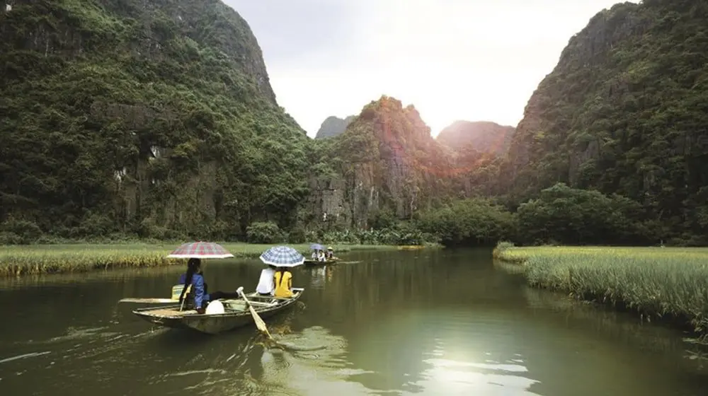 Wendy Wu Tours Vietnam