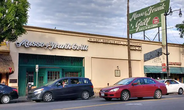 RAISE A GLASS: To Hollywood’s old-school drinking holes 33 shutterstock_545331607