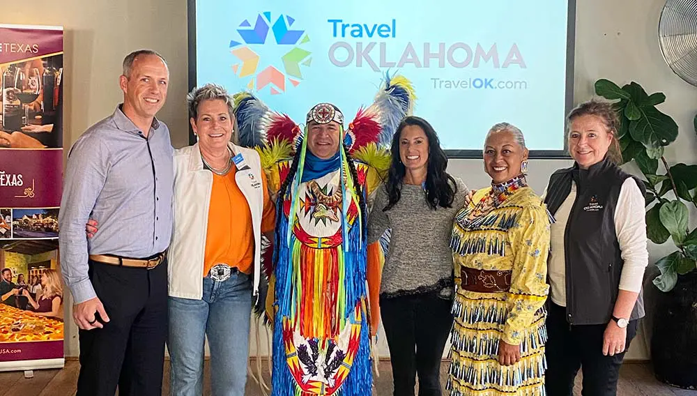Karryon Paparazzi: WeHo & Gate 7, Grapevine & Oklahoma + Memphis Tourism 3 OK Team and Grapvine Team shot
