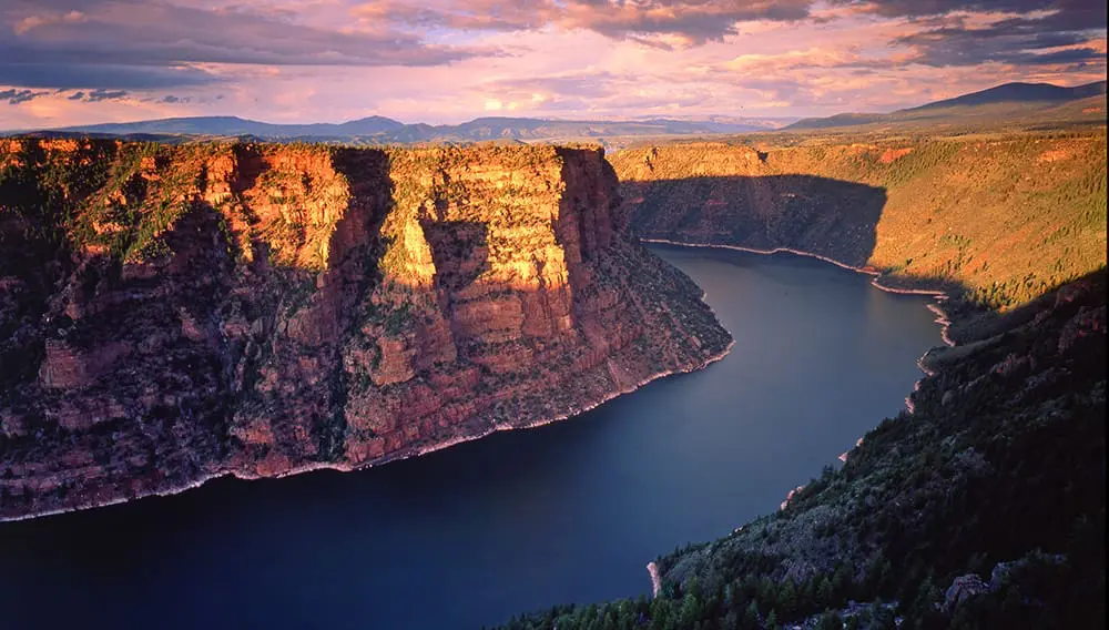 Three lucky agents are heading to Utah on the Sell Your Way to the USA fam this year. 
