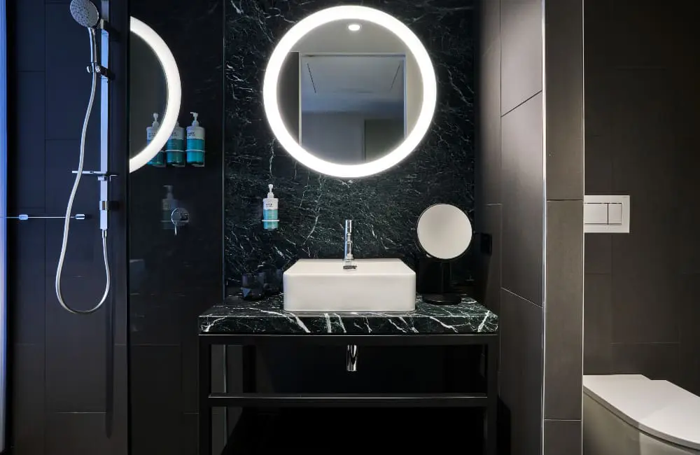 Melbourne Airport and Accor set to open first new-build airport hotels in nearly two decades 2 Image of the bathroom amenities in the new Novotel at Melbourne Airport.