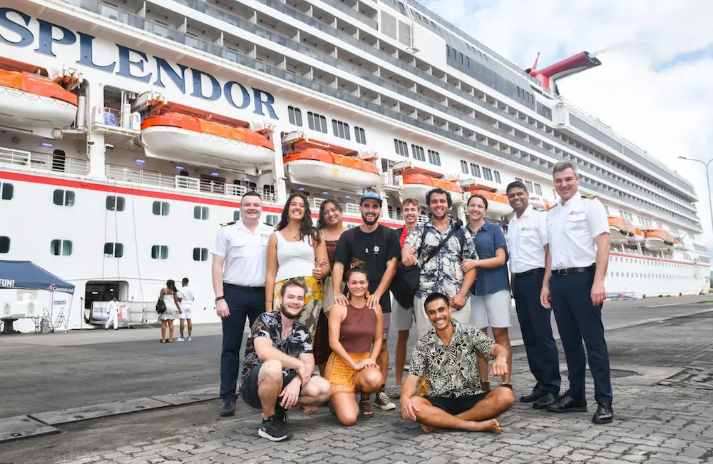 Carnival Splendor rescues eight Aussies from Santo in Vanuatu 