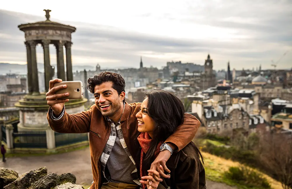 Aussies spend record-breaking $3B to become UK's 4th biggest source market in 2023