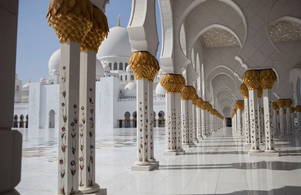 Azamara_Abu-Dhabi-Sheikh-Zayed-Grand-Mosque_shore excursions_1000x648