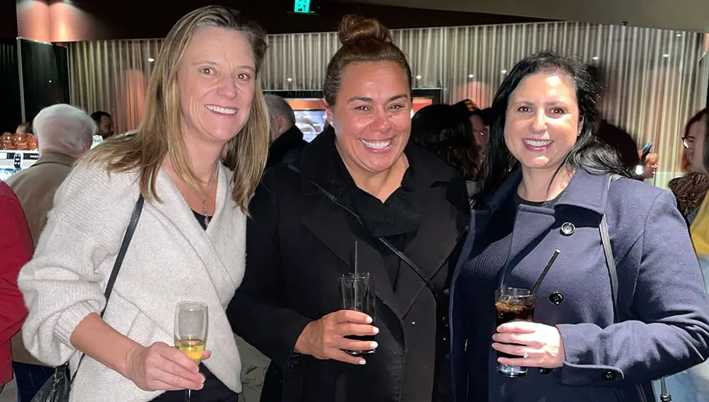 Disney Days dazzles 350-plus Aussie agents in 3 cities; New Zealand is next 6 DD agents 1