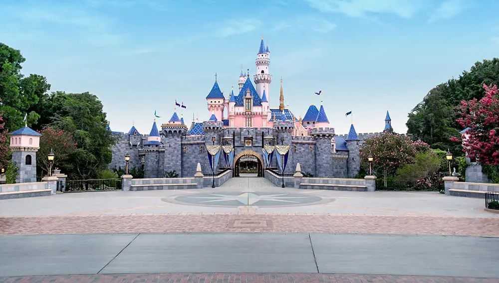 Press play on Infinity Holidays' 6 new Disneyland Resort packages and WIN! 5 Disneyland Resort IH Sleeping Beauty Castle