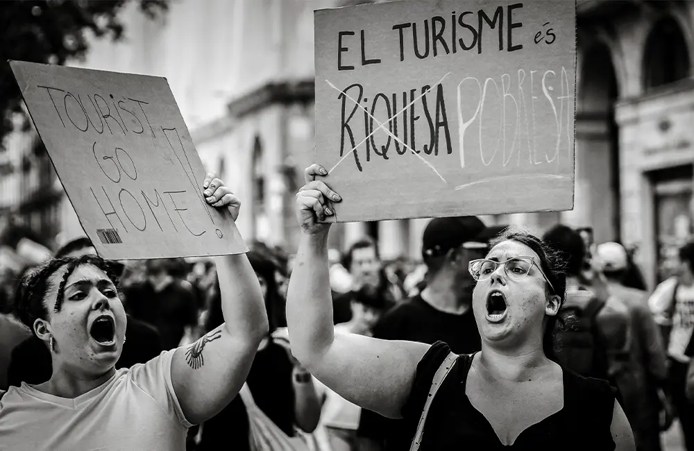 Temperatures rising: Thousands protest overtourism in the Balearic Islands