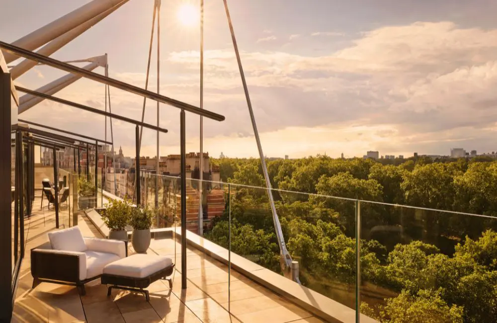 The Emory: London’s first all-suite hotel has opened its doors 2 The wraparound glass penthouse by Rigby & Rigby
