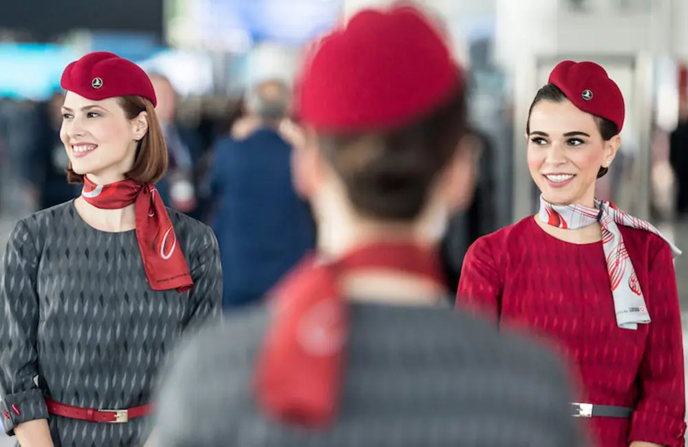 Close-up of three Turkish Airlines female crew – Karryon Top 10 Stories