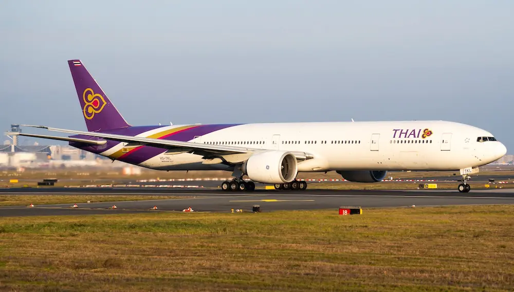 Thai Airways B777-300ER, HS-TKL, Departing Frankfurt Airport at sunset, EDDF, FRA