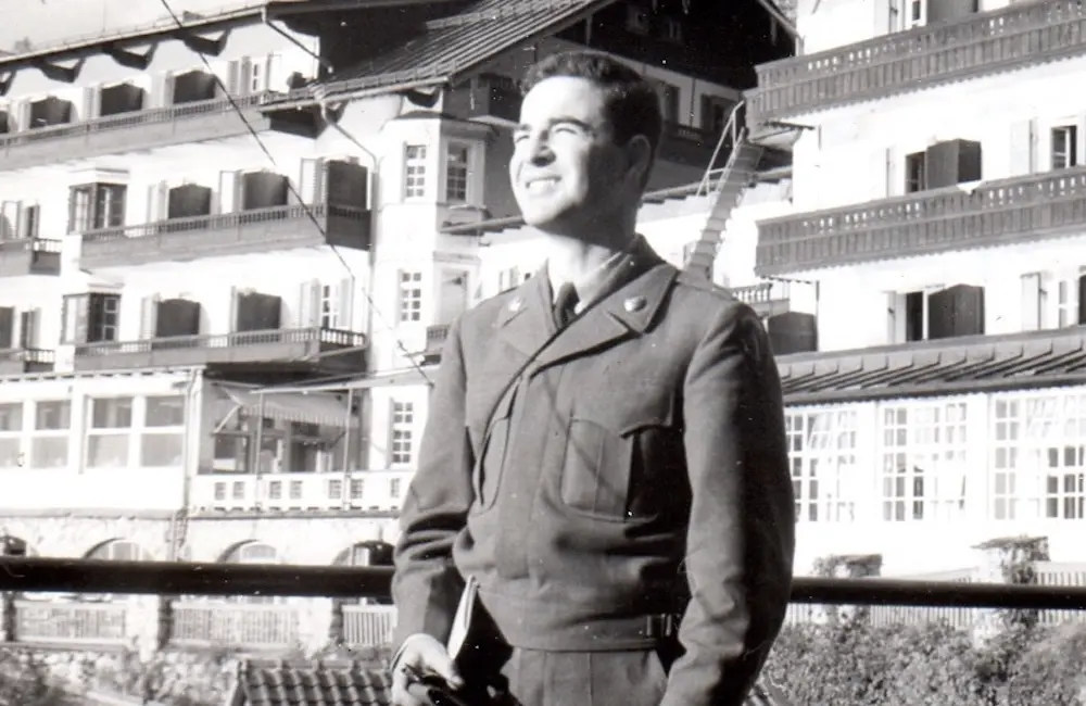 Vale Arthur Frommer, iconic travel guidebook author and budget travel pioneer