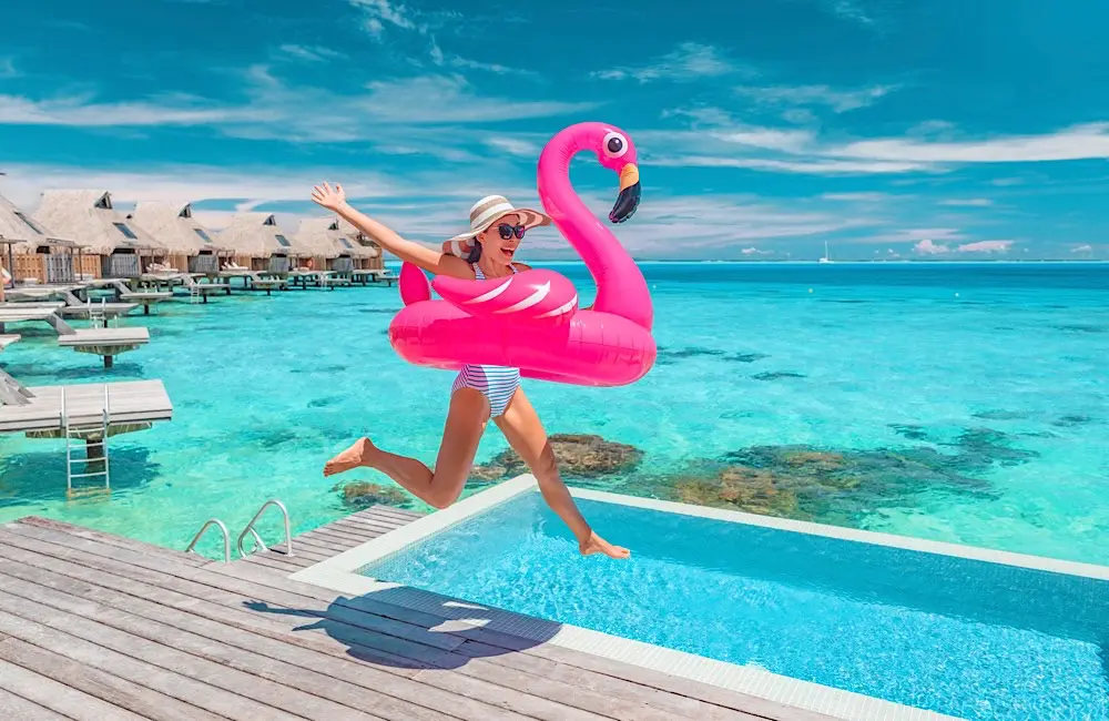 What cost of living crisis? 37% of Aussies still splurge when on holiday + Why travel agents matter more than ever