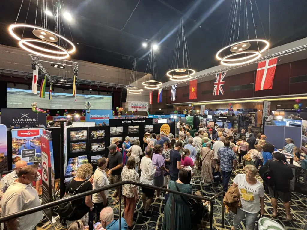 Helloworld Hunter Travel Group holds record Holiday Expo, with 7,500 in attendance 3 Helloworld