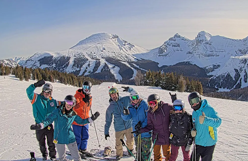 5 ways Sno'n'Ski Holidays makes ski trip planning easy & hassle-free for travel advisors 2 Sno'n'Ski team at Lake Louise-Banff in Alberta, Canada.
