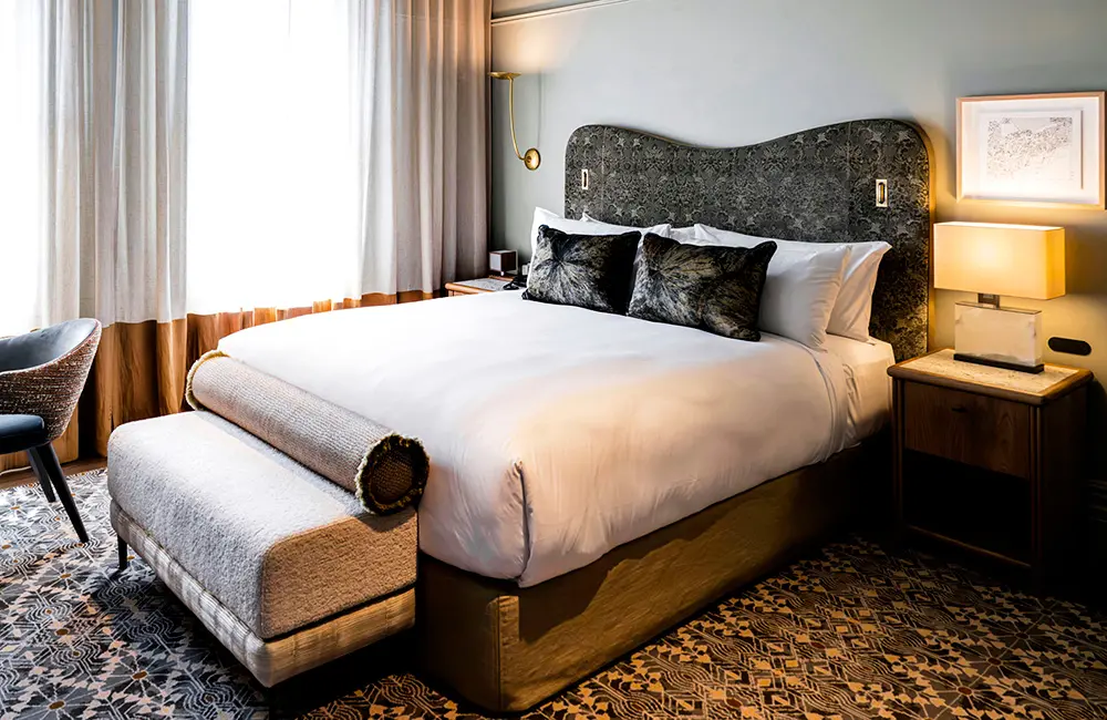 Restaurant royalty hospitality extends to The Grand National Hotel by Saint Peter in Sydney