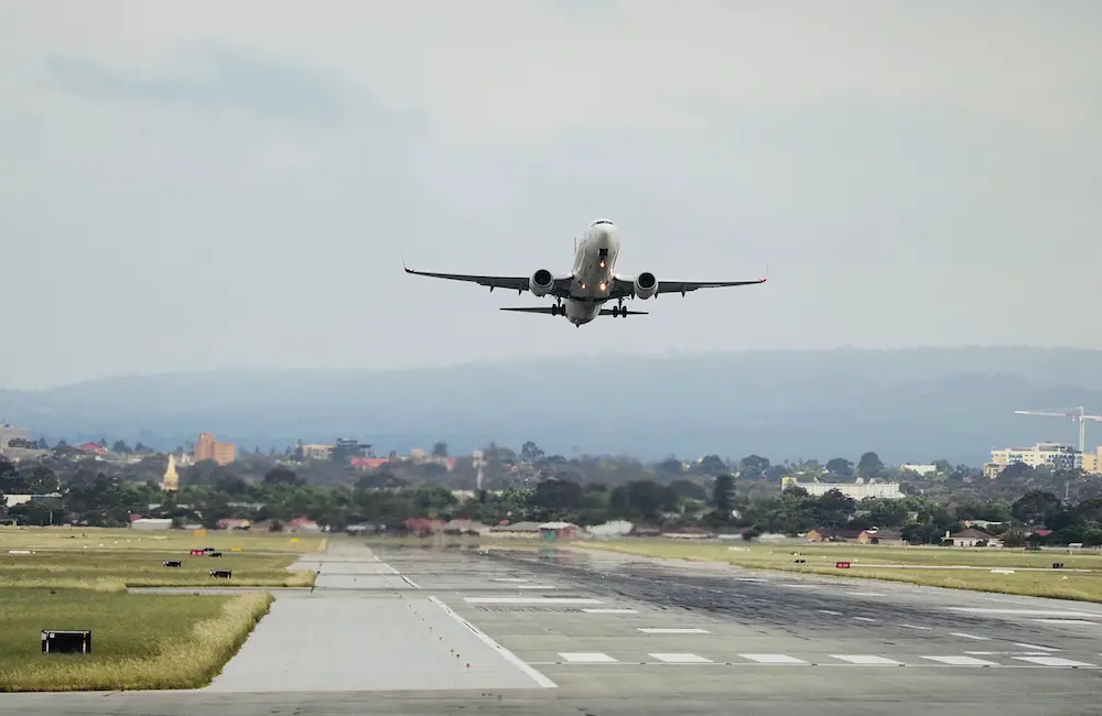 Want a smooth airport experience? Here are the best (& worst) times to fly from Aussie hubs 3 Adelaide Airport