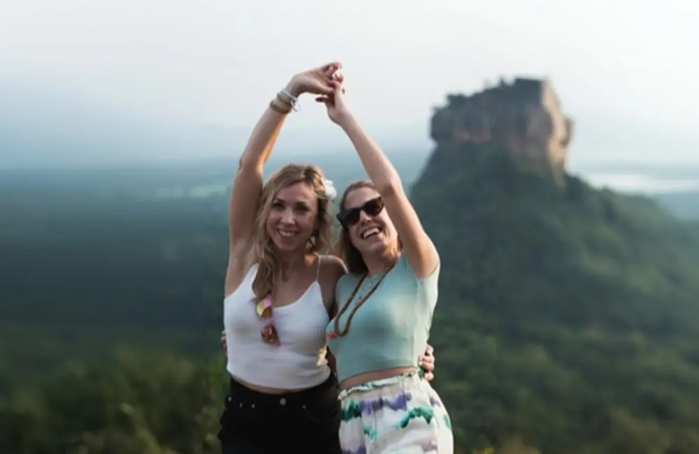 Advisors! Win one of 10 sought-after spots on a Sri Lanka famil with Explore Worldwide