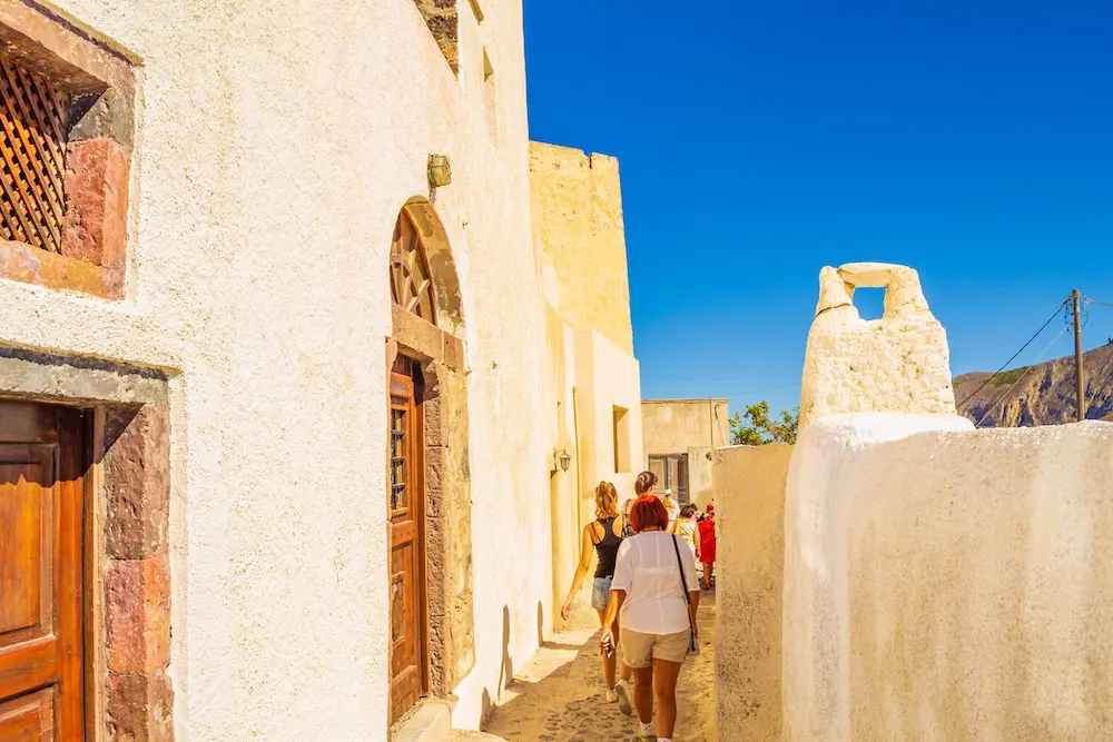 Greece issues state of emergency for Santorini after quake swarm: What travellers need to know