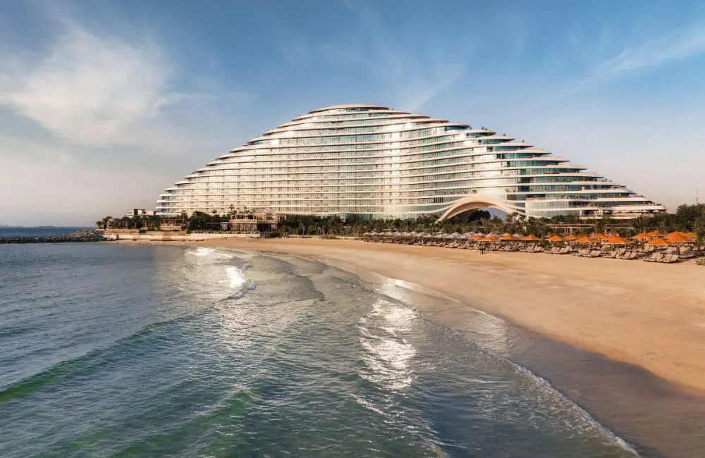 Superyacht-inspired Jumeirah Marsa Al Arab resort opens its doors