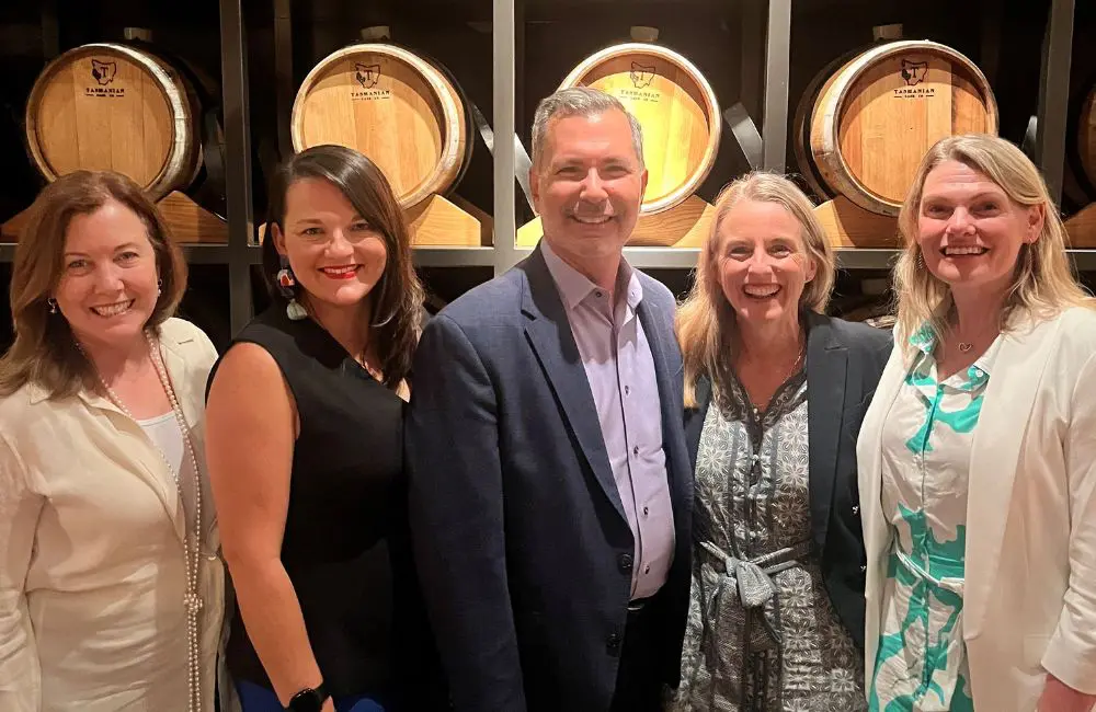 Movers + Shakers: Virtuoso elevates Úna O’Leary to Vice President, Global Partnerships 1 L to R Virtuoso's Helen McCabe-Young, Zoe Dean, Cory Hagopian, Sophie Treasure, Michele Duncan