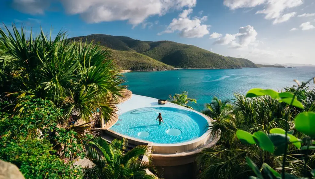 10 luxury island takeovers you need to know about 3 1000x568 2 5