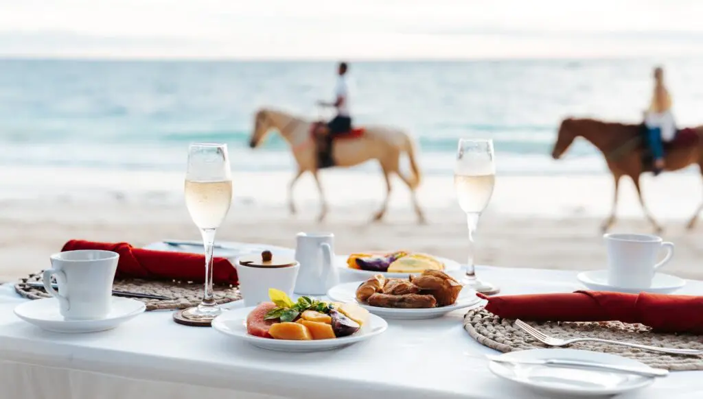 10 luxury island takeovers you need to know about 6 1000x568 5 5
