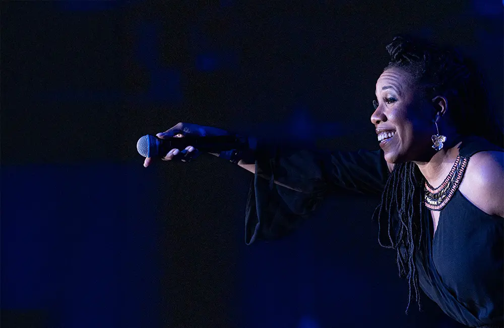 Encore! Gloria Gaynor graces Crystal Serenity with exclusive onboard performance in October 2025