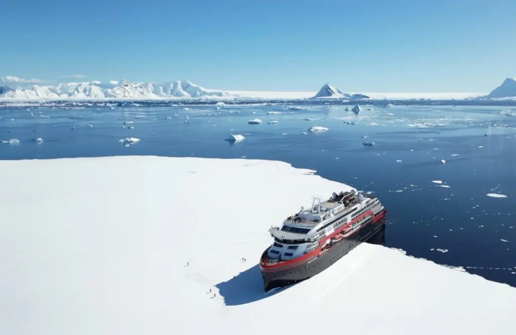 CLIA onboards HX as newest Australasian member, joining recent raft of new partners 1 HX Antarctica