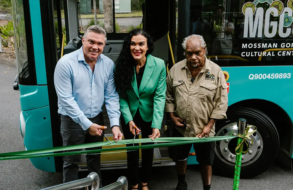 Electric First: Mossman Gorge leads with new EV buses and Microgrid Project 2 Electric First: Mossman Gorge Leads with Eco Buses and Microgrid Project, Karryon