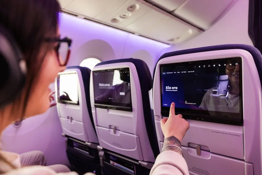 Air New Zealand’s new Dreamliner, with world-first retrofit, to make debut on Aussie route 6 Air NZ Economy Inflight Entertainment screens