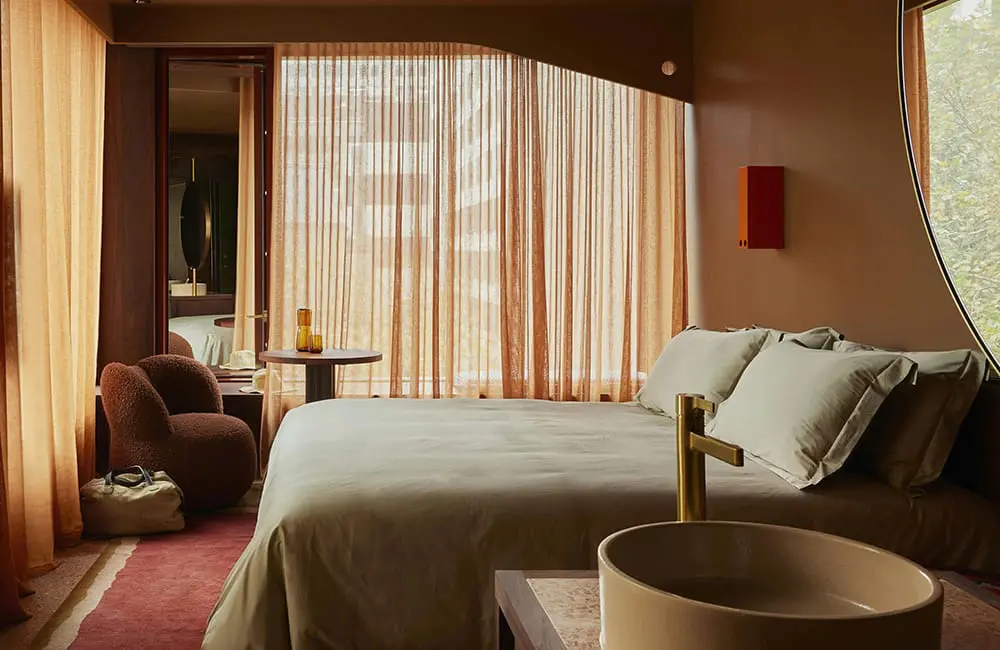 Ennismore's Hyde hotel brand has just debuted in Australia in this capital city 2 The Urban Soak guestroom at Hyde Melbourne Place.