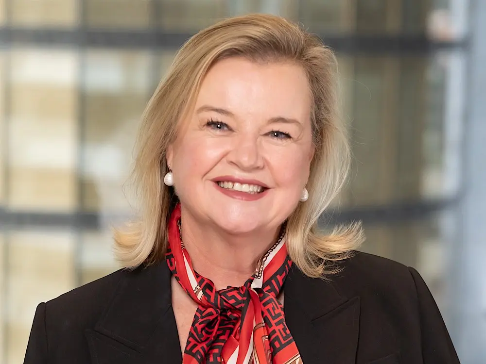 Luxury Unpacked: Industry experts on what defines luxury travel   4 Fiona Dalton, host of Karryon’s Luxury Unpacked—bringing 34 years of travel experience to a new kind of conversation