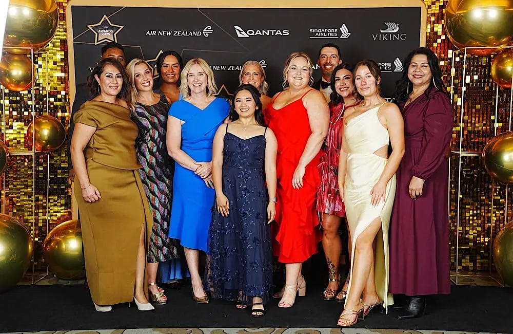 Movers + Shakers: Alexandra O’Connor returns to Australia to lead Qantas Sales Channels ahead of NDC shake-up 1 O'Connor (in blue) with the finalists and winners at the Travel Agents Association of NZ (TAANZ) Awards in Auckland. Image: LinkedIn