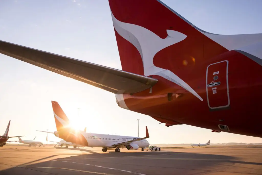 5.7M impacted: Qantas updates customers on cyber incident, including latest info on credit cards, loyalty 1 Qantas planes.