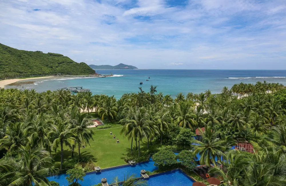 Minor expands China presence with new hotel in holiday beach hotspot 1 Sanya, China © Pavel Roev