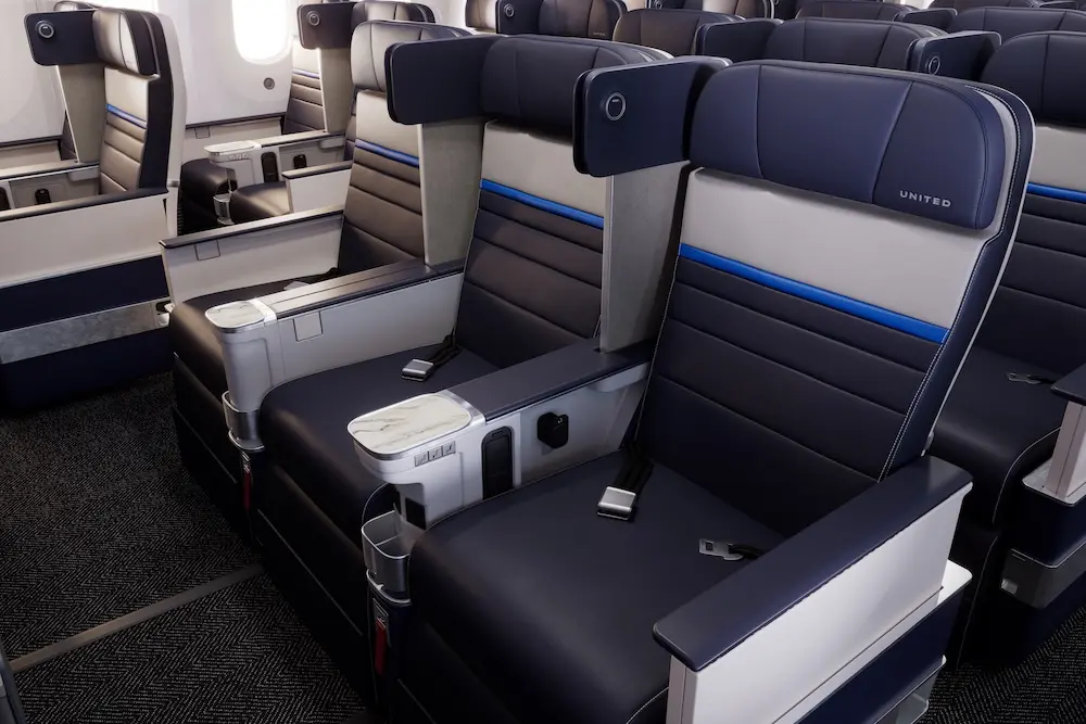 United Airlines unveils new 787s, with caviar before takeoff & world’s largest Economy screens 3 United Airlines' new Premium Plus seat.